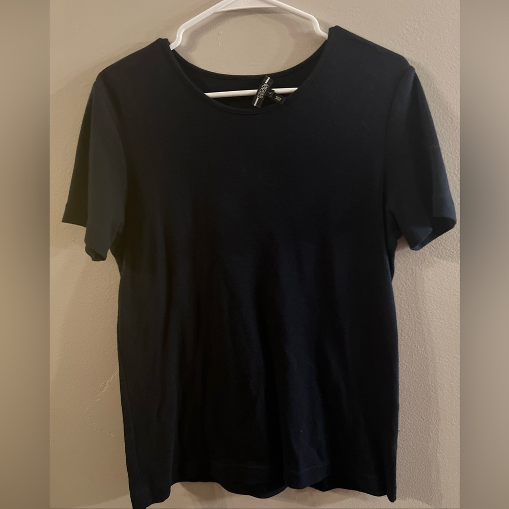 Escada Women's Cropped Black Shirt. Size L  Blue Navy J